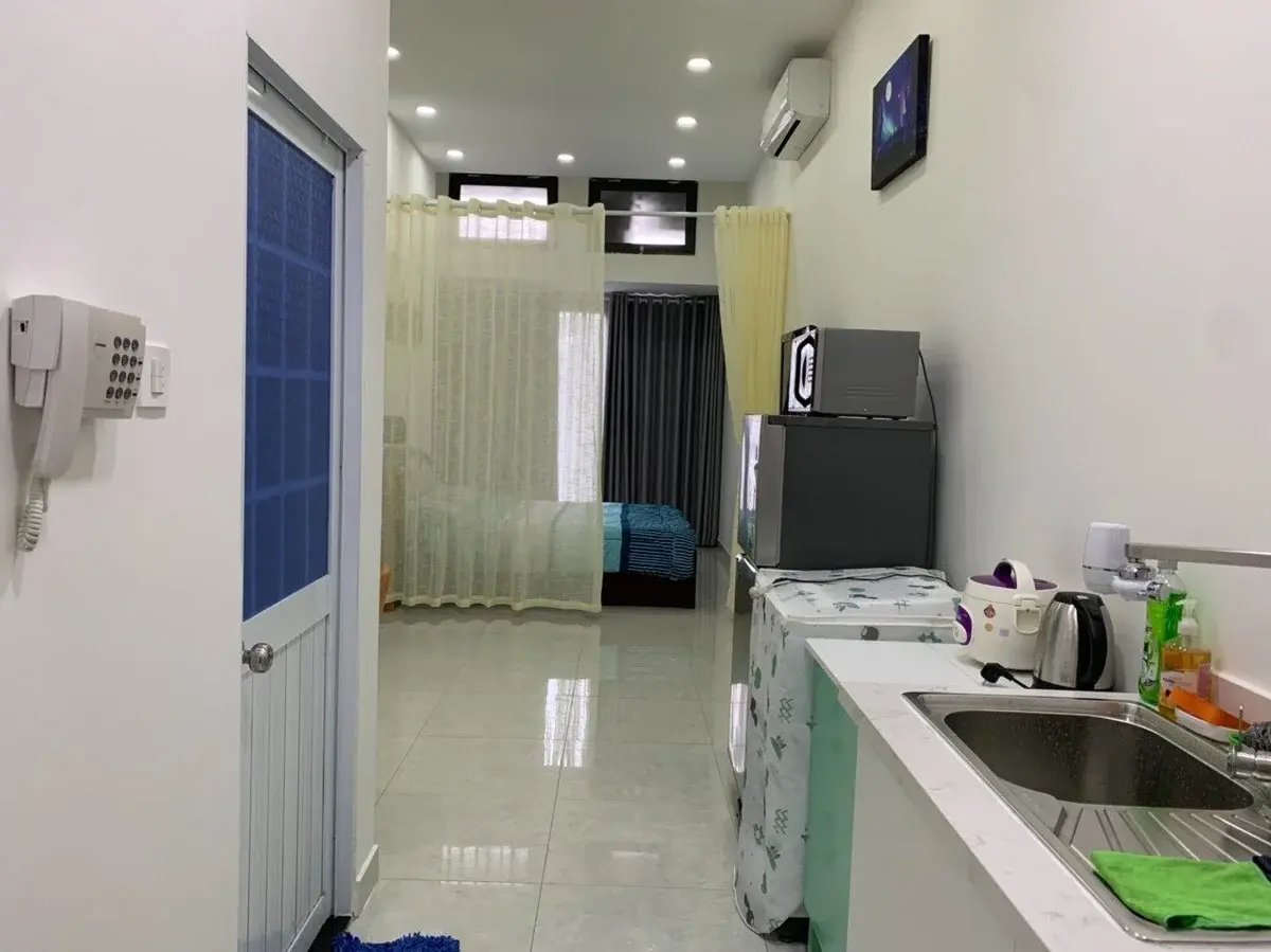Cho thuê studio 11 triệu full nội thất 37m2 căn đặc biệt có ban công