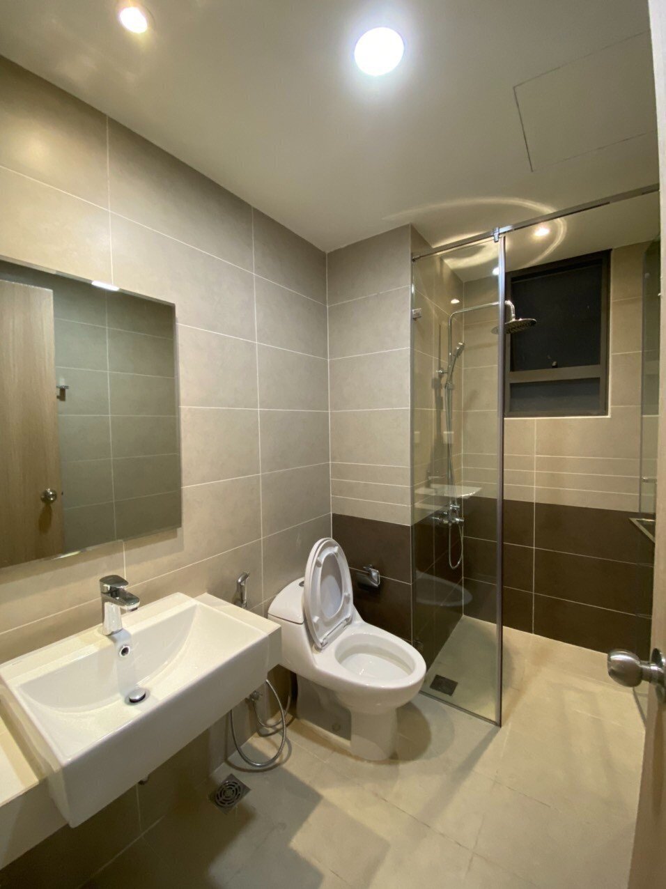 Cho thuê 3PN The Sun Avenue giá 22 triệu 96m2 đầy đủ nội thất