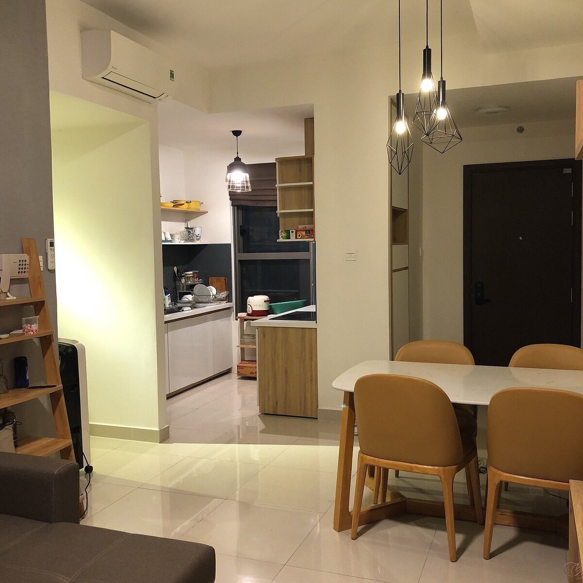 Cho thuê 2pn +1 The Sun Avenue cho thuê giá tốt 16 triệu nội thất full