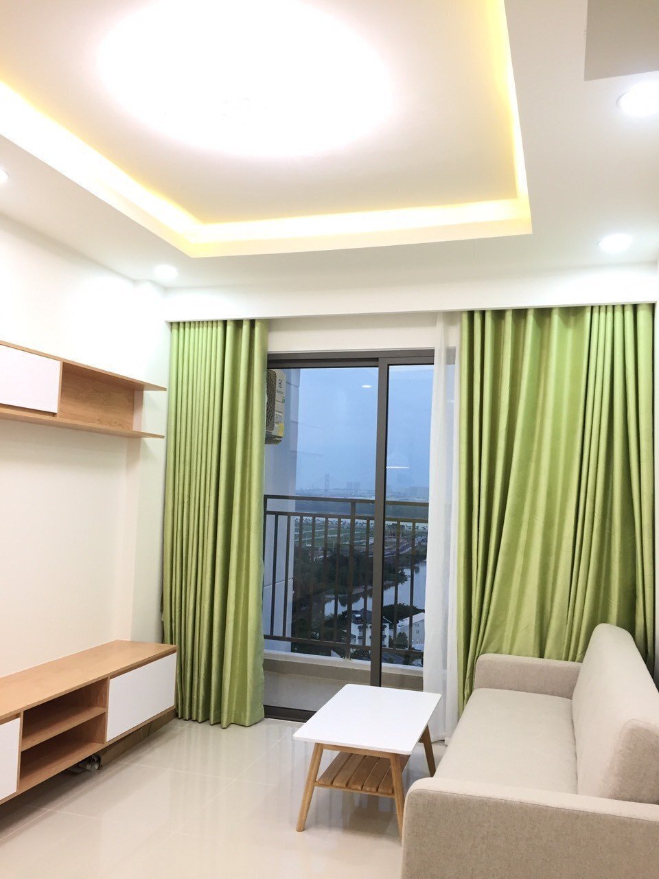 Căn hộ The Sun Avenue 2pn full nội thất giá thuê 15,5 triệu View sông mát mẻ