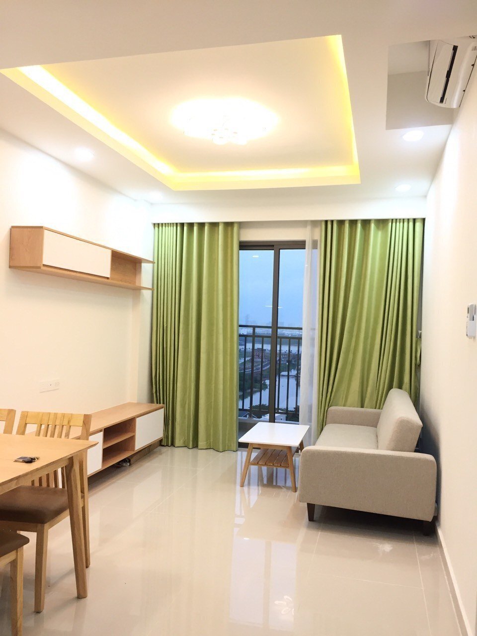 Căn hộ The Sun Avenue 2pn full nội thất giá thuê 15,5 triệu View sông mát mẻ