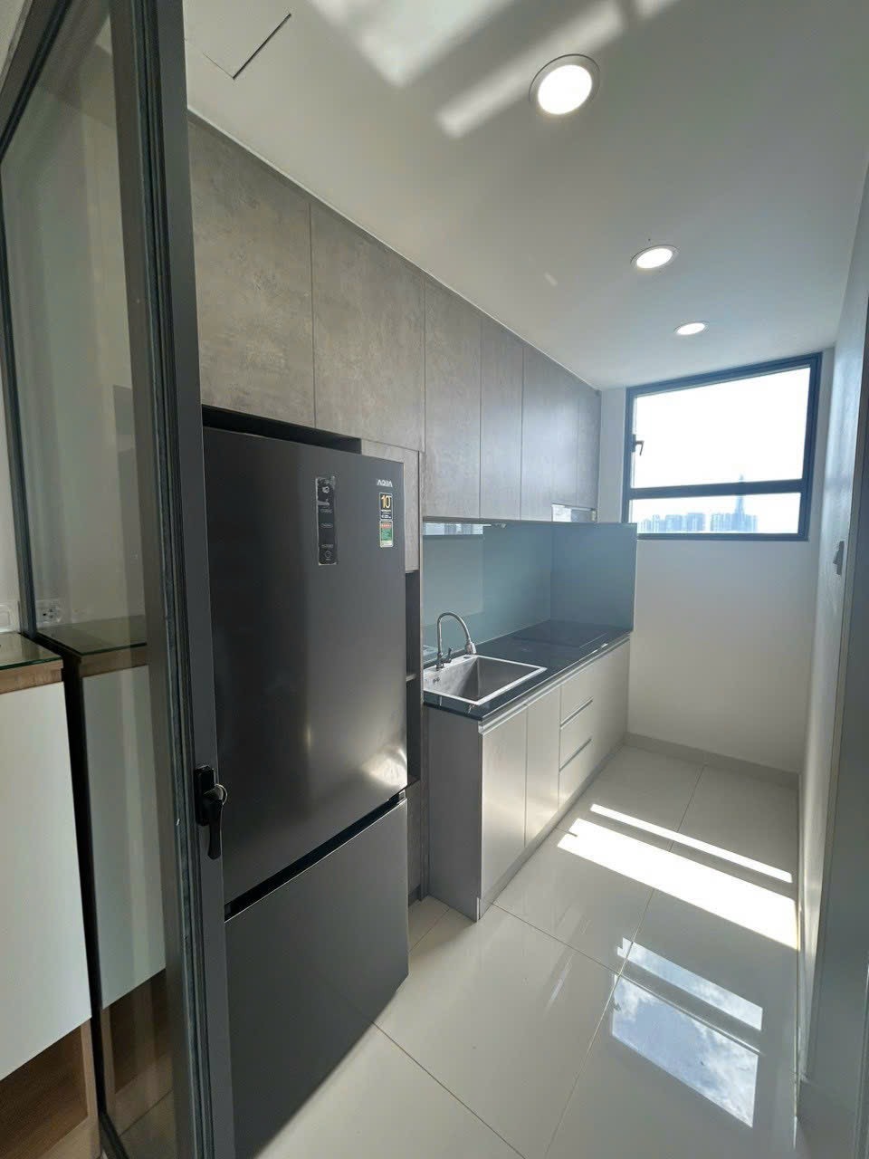 Cho thuê 1 phòng ngủ The Sun Avenue giá 15,5 triệu bao phí nhà đẹp