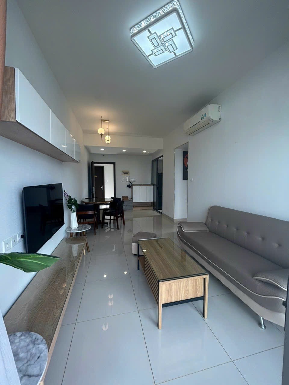 Cho thuê 1 phòng ngủ The Sun Avenue giá 15,5 triệu bao phí nhà đẹp