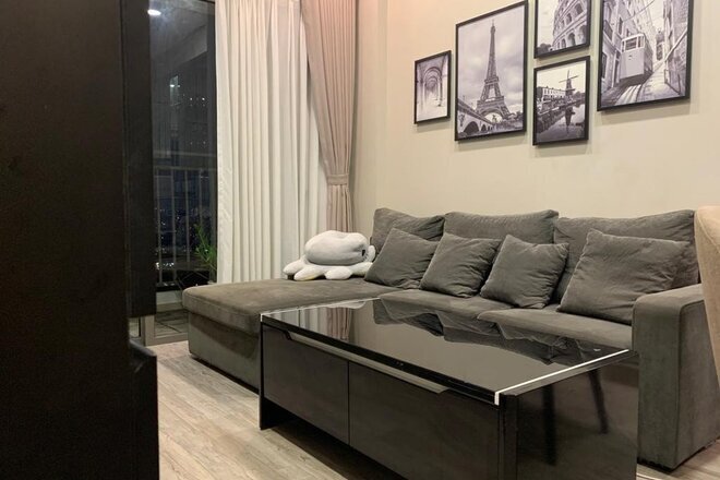 Bán căn hộ 2 phòng ngủ giá 5,3 tỷ bao hết tháp trung tâm hồ bơi rộng nhất