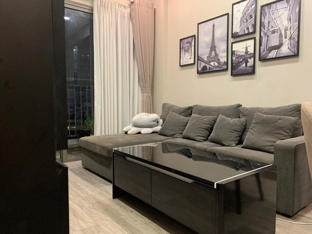 Bán căn hộ 2 phòng ngủ giá 5,3 tỷ bao hết tháp trung tâm hồ bơi rộng nhất