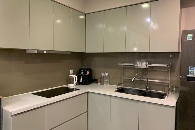 Bán căn hộ 2 phòng ngủ giá 5,3 tỷ bao hết tháp trung tâm hồ bơi rộng nhất