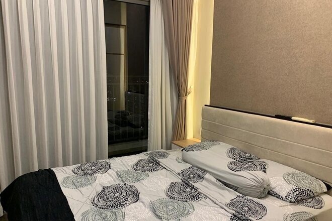 Bán căn hộ 2 phòng ngủ giá 5,3 tỷ bao hết tháp trung tâm hồ bơi rộng nhất