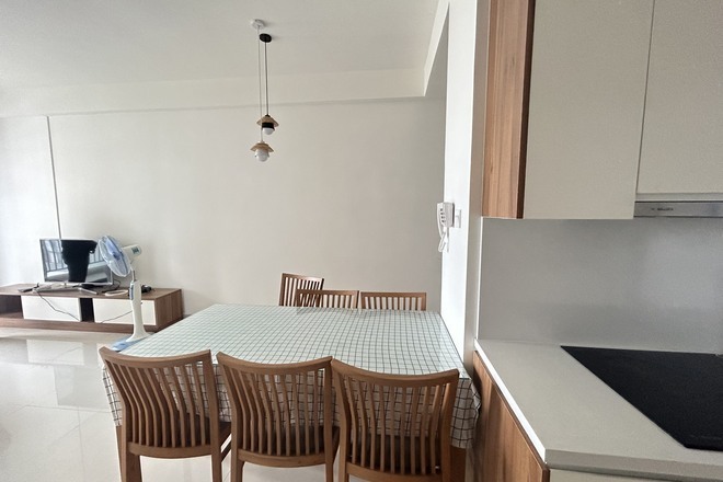 Bán 3 phòng ngủ full nội thất 6,8 tỷ tầng cao ban công rộng 96m2