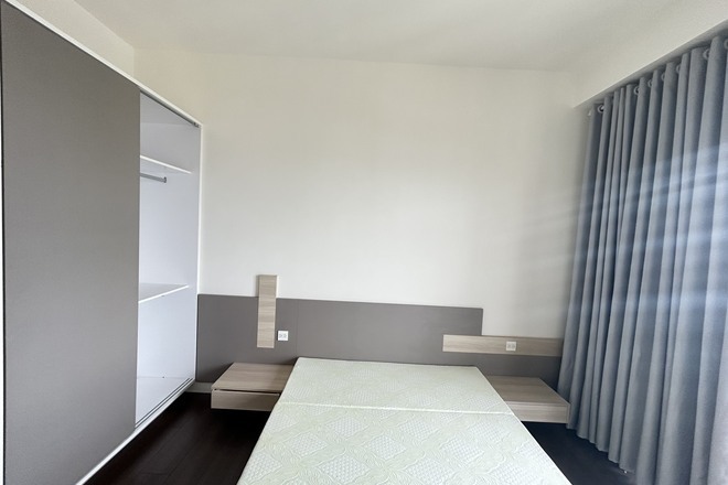 Bán 3 phòng ngủ full nội thất 6,8 tỷ tầng cao ban công rộng 96m2