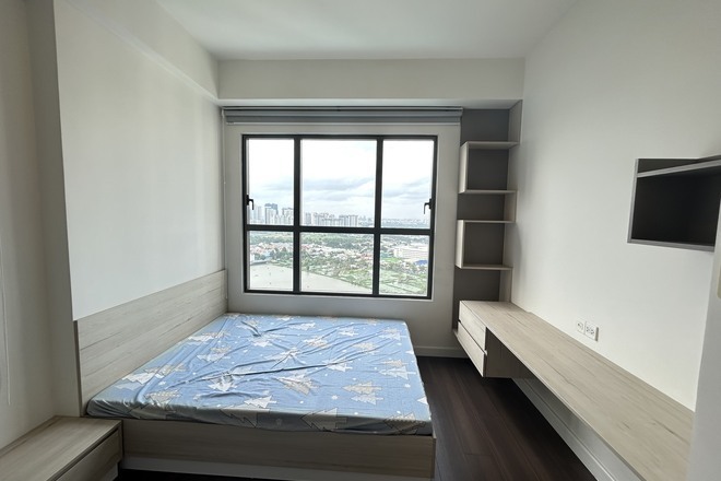 Bán 3 phòng ngủ full nội thất 6,8 tỷ tầng cao ban công rộng 96m2