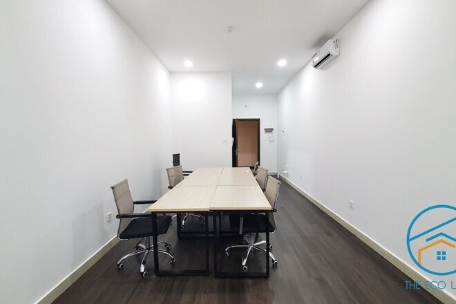 Chuyển nhượng văn phòng The Sun Avenue 44m2 giá 2,7 tỷ có sẵn nội thất