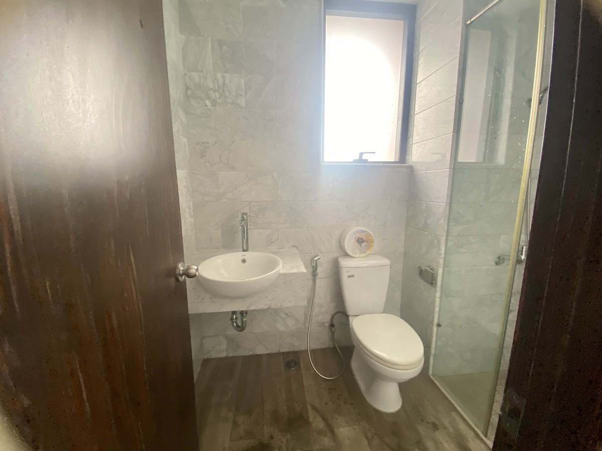 Cho thuê 1pn+1 The Sun Avenue 13 triệu nội thất cơ bản tháp trung tâm