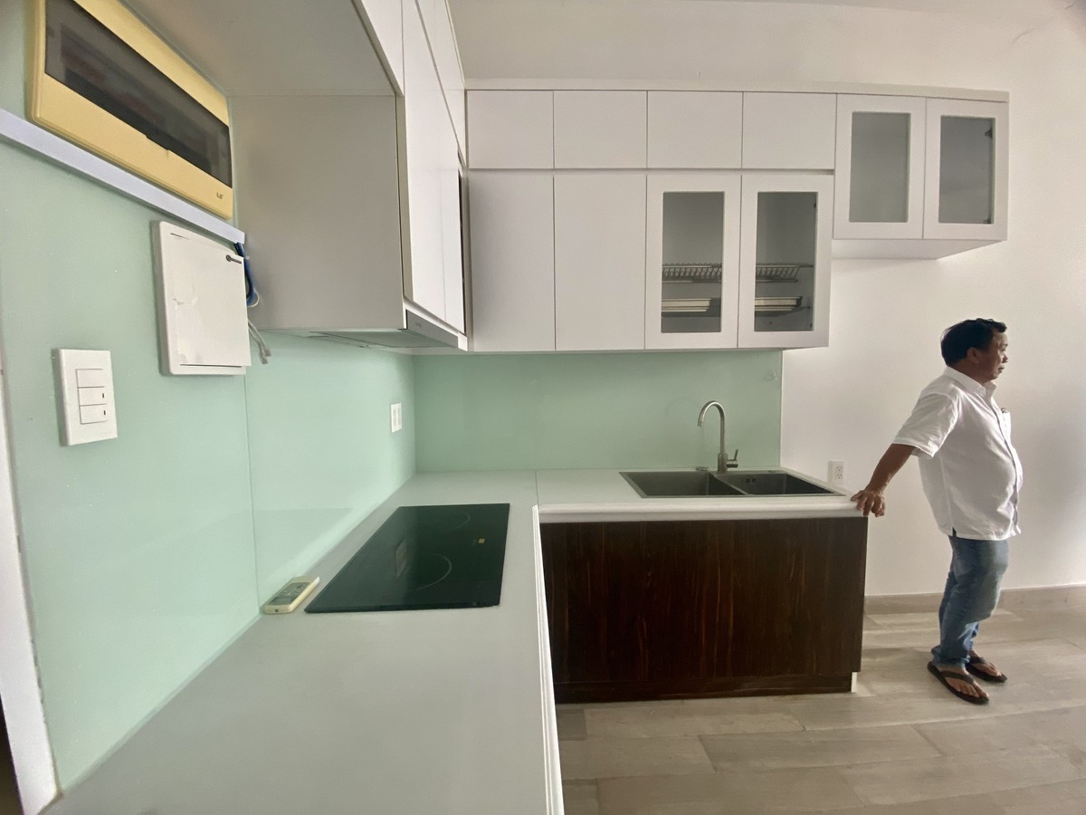 Cho thuê 1pn+1 The Sun Avenue 13 triệu nội thất cơ bản tháp trung tâm