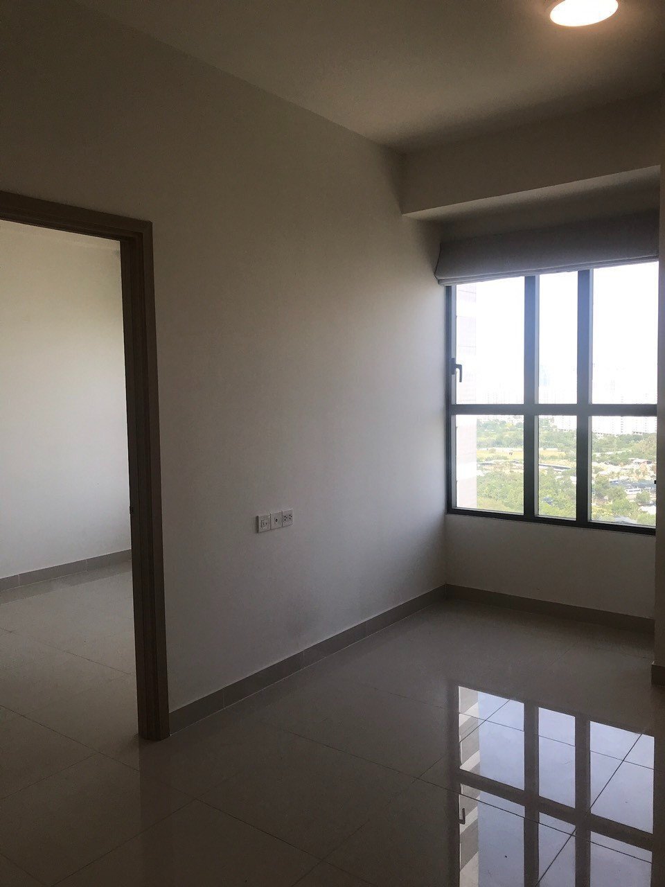 Cho thuê Officetel 37m2 có 1 phòng riêng giá 10 triệu/ tháng The Sun Avenue