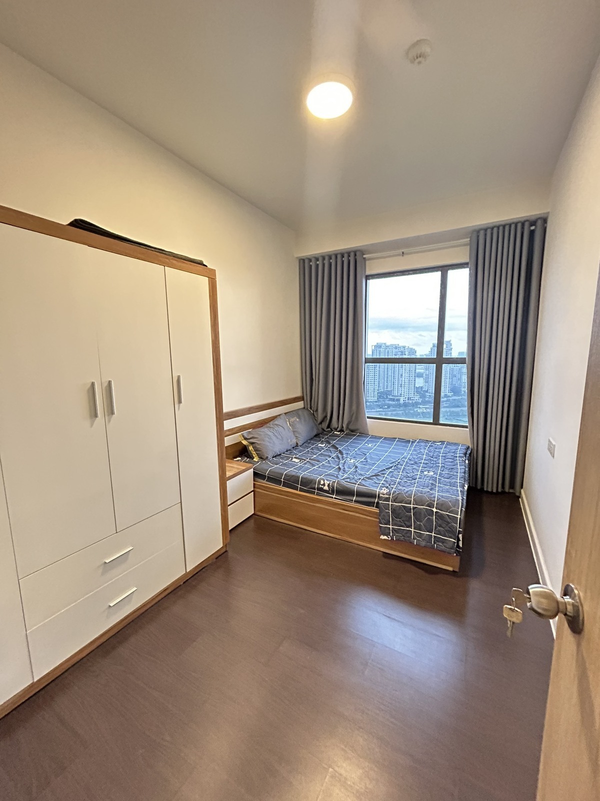 Cho thuê 3pn The Sun Avenue giá 24 triệu 109m2 căn góc nhà rộng