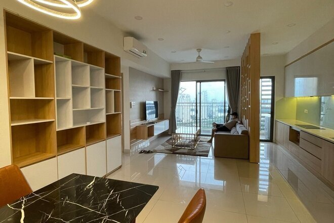 Bán căn hộ 3 phòng ngủ giá 7,35 tỷ nhà full nội thất 109m2 chuyển vào ở ngay