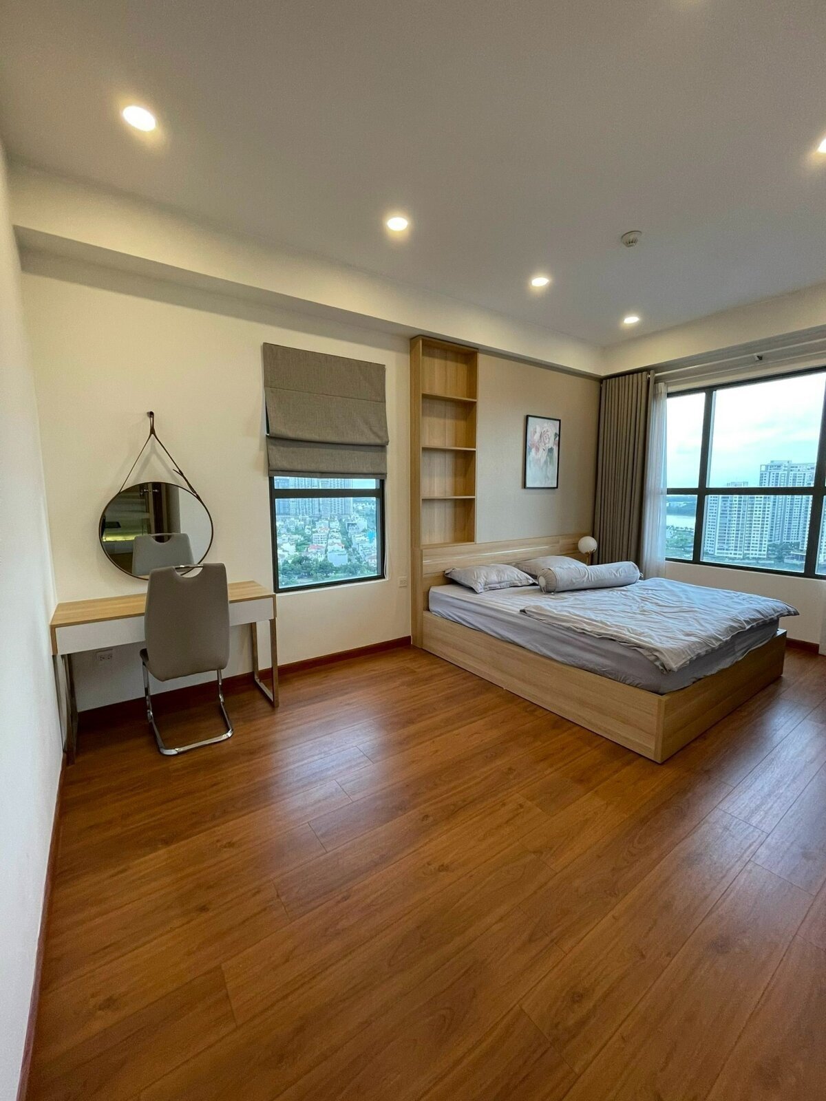 Bán căn hộ 3 phòng ngủ giá 7,35 tỷ nhà full nội thất 109m2 chuyển vào ở ngay