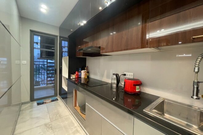 Bán 2 phòng ngủ full nội thất 7 tỷ tầng cao ban công rộng 105m2