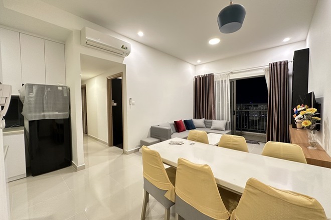 Cho thuê căn hộ 3PN nội thất đầy đủ giá 19 triệu/ tháng 90m2 căn góc tầng cao