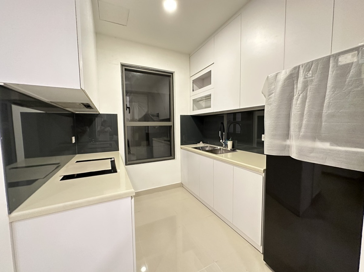 Cho thuê căn hộ 3PN nội thất đầy đủ giá 19 triệu/ tháng 90m2 căn góc tầng cao