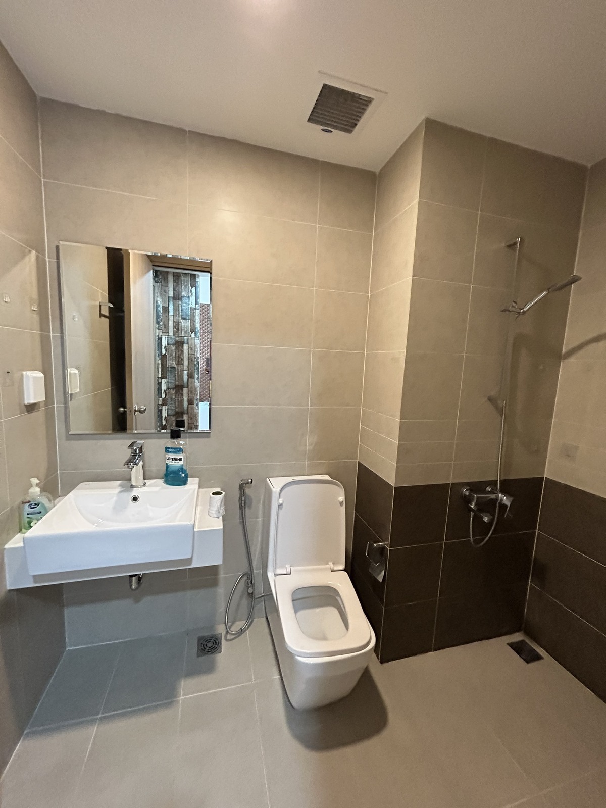 Căn hộ The Sun Avenue 1pn nhà đẹp giá RẤT TỐT 13 triệu bao phí