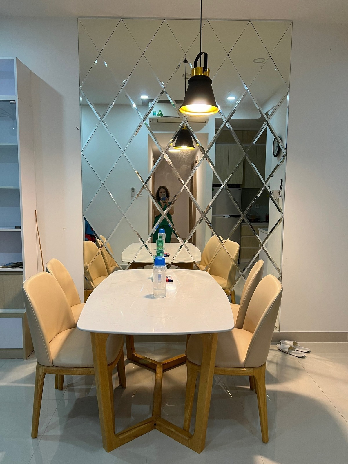 Cho thuê 2PN +1 The Sun Avenue giá 18 triệu 80m2 nhà đẹp trống sẵn