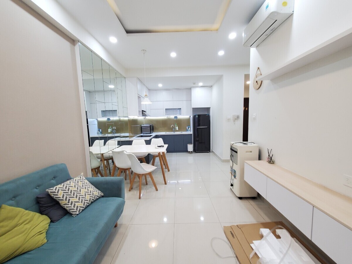 Căn hộ cho thuê 2pn giá 17 triệu view thoáng mát 73m2 The Sun Avenue