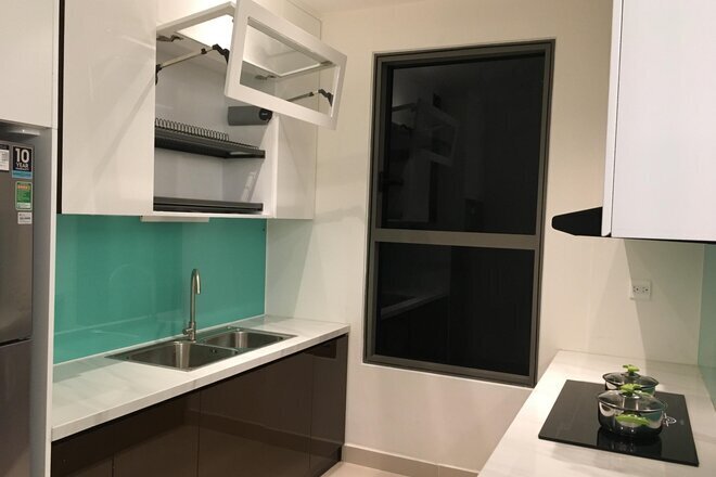 cho thuê full nội thất căn 3 phòng ngủ The Sun Avenue giá 18 triệu căn góc