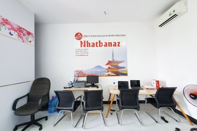 The Sun Avenue cho thuê văn phòng 10 triệu full bàn ghế 36m2