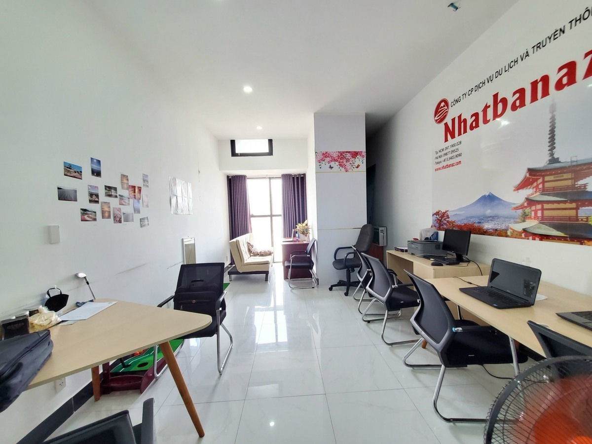 The Sun Avenue cho thuê văn phòng 10 triệu full bàn ghế 36m2