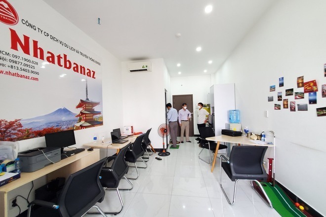 The Sun Avenue cho thuê văn phòng 10 triệu full bàn ghế 36m2