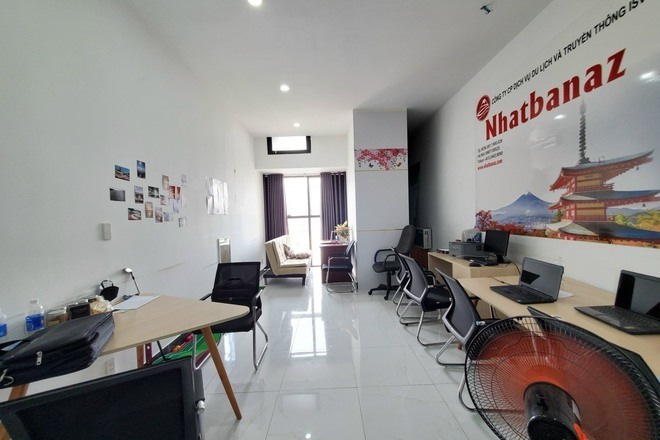 The Sun Avenue cho thuê văn phòng 10 triệu full bàn ghế 36m2