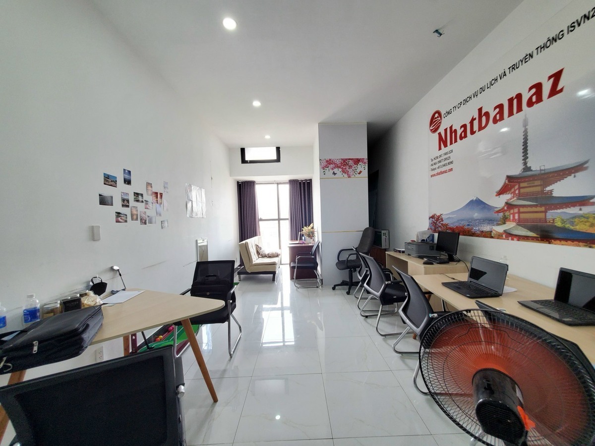 The Sun Avenue cho thuê văn phòng 10 triệu full bàn ghế 36m2