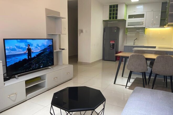 Chuyển nhượng căn hộ 2 phòng ngủ The Sun Avenue 5,5 tỷ 75m2