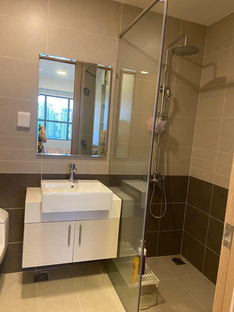 Chuyển nhượng căn hộ 2 phòng ngủ The Sun Avenue 5,5 tỷ 75m2