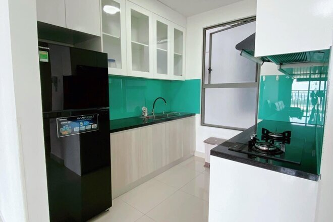 Cho thuê 3PN The Sun Avenue giá 17 triệu 96m2 có sẵn ít nội thất