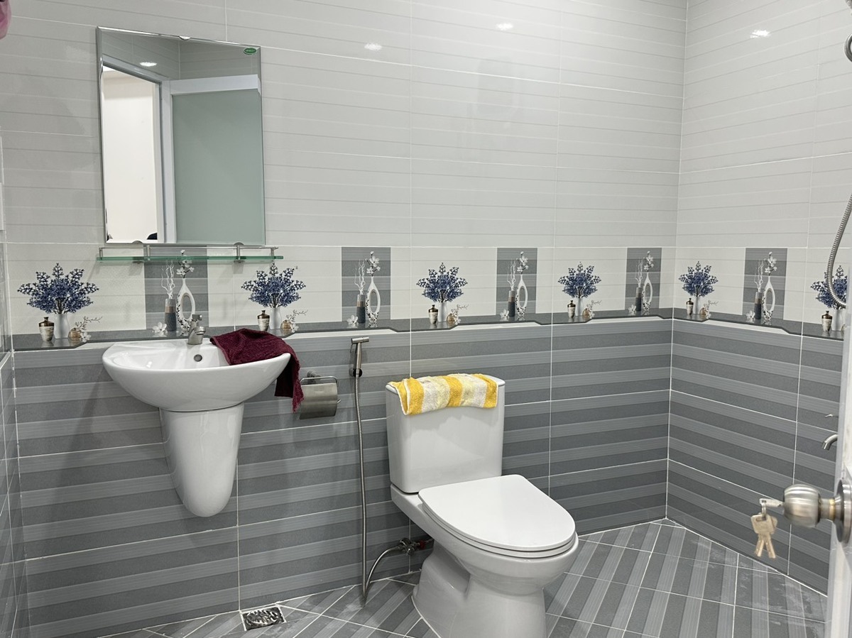 Cần cho thuê căn officetel The Sun Avenue giá 14 triệu thiết kế cơ bản 48m2