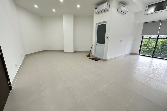 Cần cho thuê căn officetel The Sun Avenue giá 14 triệu thiết kế cơ bản 48m2