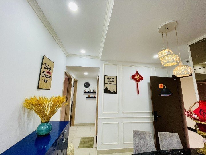 Chuyển nhượng căn 2pn - 72m2 giá 5,7 tỷ The Sun Avenue nội thất nhà đẹp