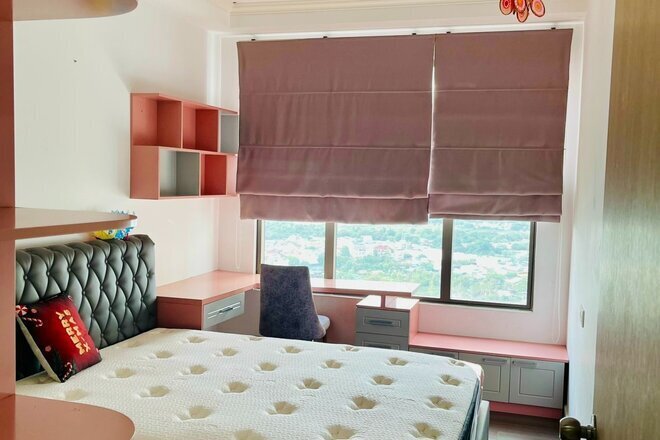 Chuyển nhượng căn 2pn - 72m2 giá 5,7 tỷ The Sun Avenue nội thất nhà đẹp