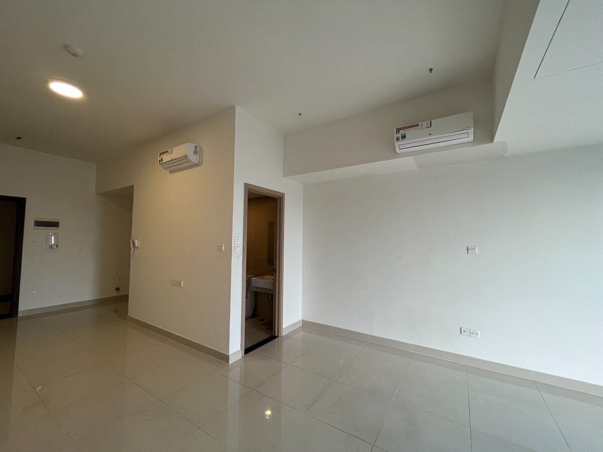 Bán officetel The Sun Avenue 2 tỷ diện tích 40m2 nội thất cơ bản