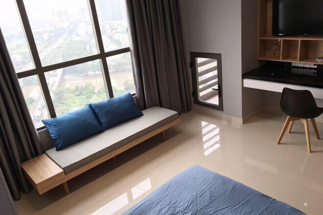 Mua bán căn studio giá 2,5 tỷ diện tích 31m2 full nội thất The Sun Avenue