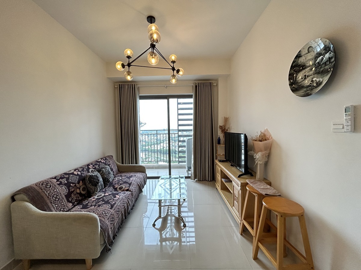 Căn hộ 2pn 1wc The Sun Avenue full nội thất giá 15 triệu tháp trung tâm