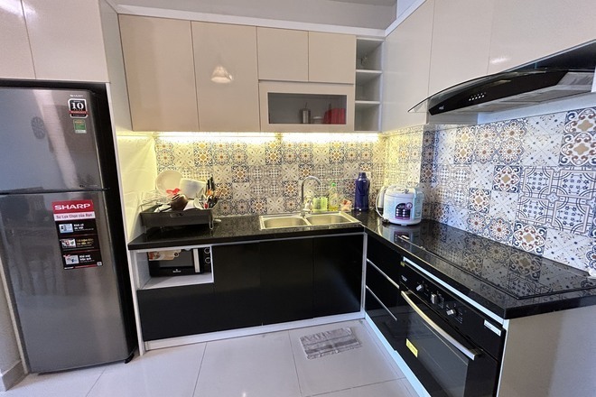 Căn hộ 2pn 1wc The Sun Avenue full nội thất giá 15 triệu tháp trung tâm