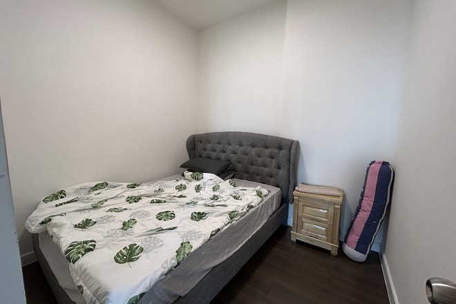 Căn hộ 2pn 1wc The Sun Avenue full nội thất giá 15 triệu tháp trung tâm