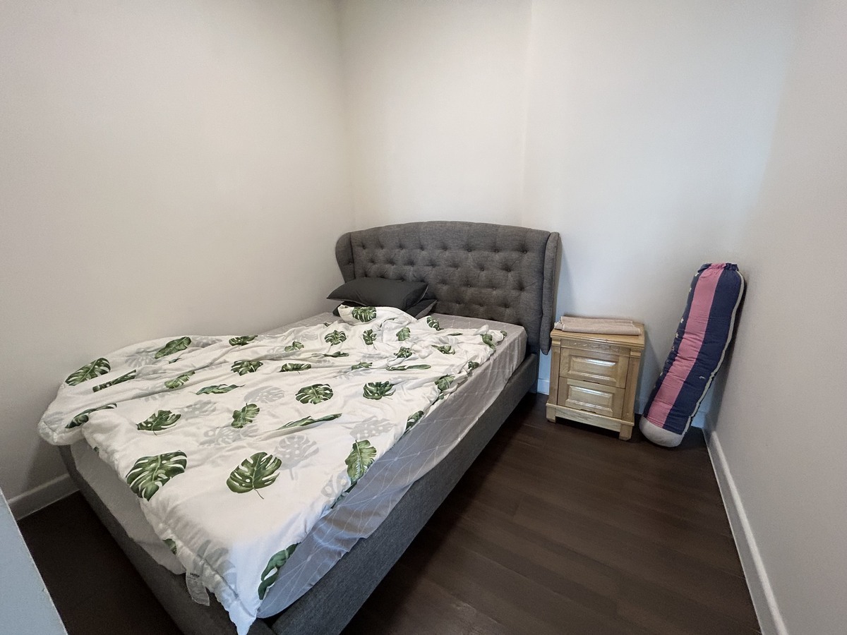 Căn hộ 2pn 1wc The Sun Avenue full nội thất giá 15 triệu tháp trung tâm