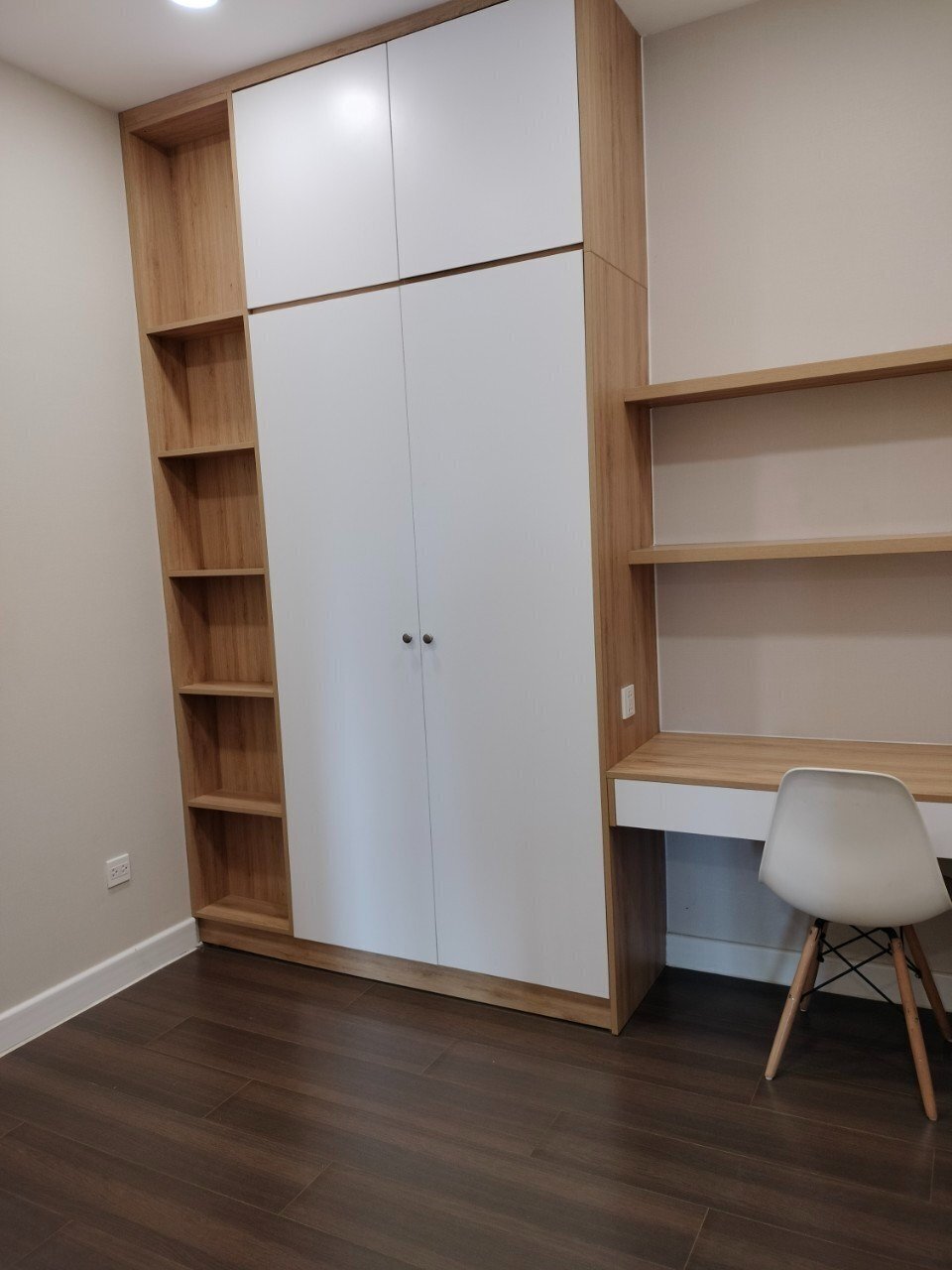 Cho thuê căn hộ 1pn +1 giá 14 triệu The Sun Avenue full nội thất đẹp 56m2