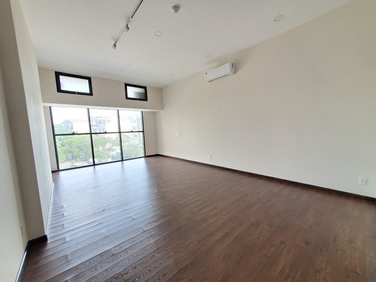 Bán officetel The Sun Avenue 2.7 tỷ tháp trung tâm 48m2 nội thất cơ bản