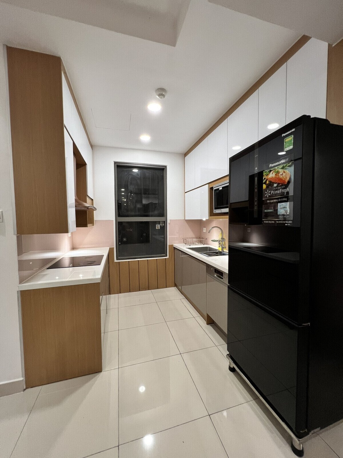 Cho thuê 3pn The Sun Avenue giá 20 triệu có nội thất 96m2