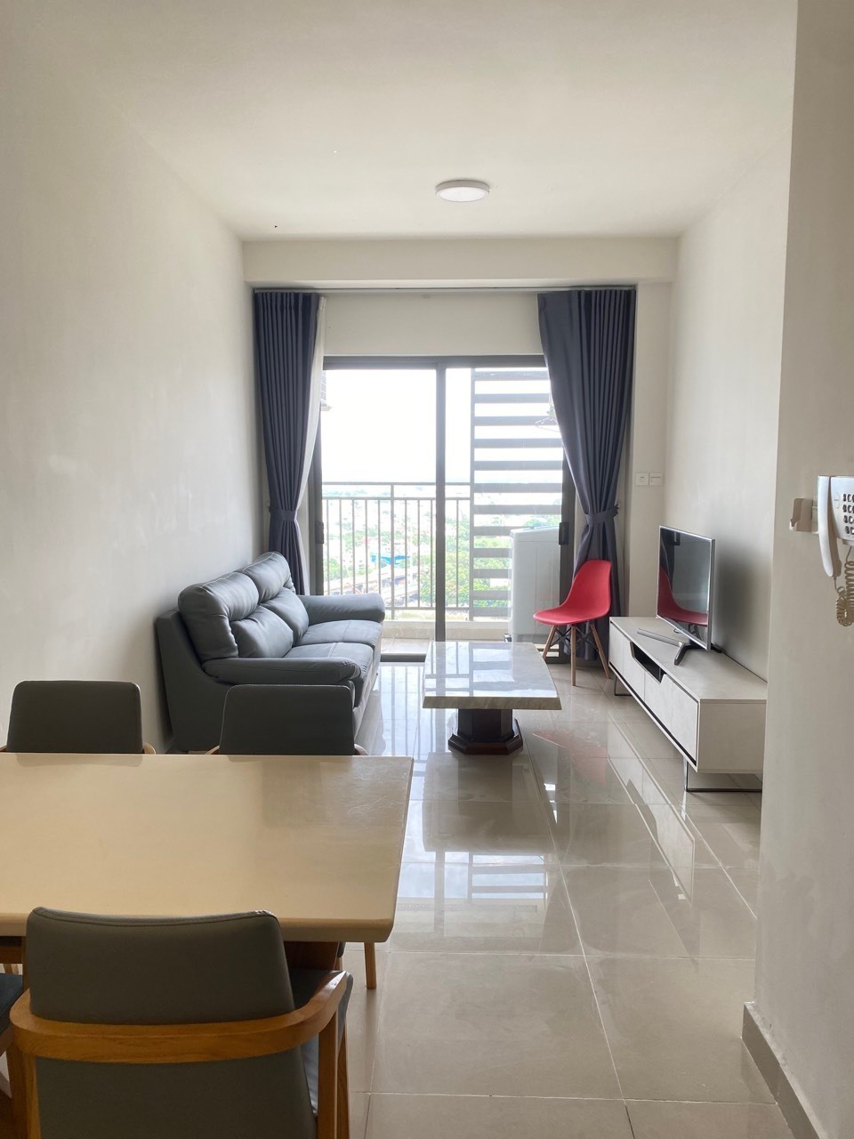 Cho thuê căn 1pn +1 The Sun Avenue giá 15 triệu view sông mát